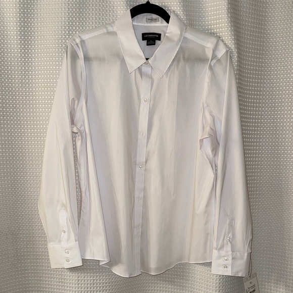 Liz Claiborne Tops - Liz Claiborne Women's Classic White Button Down Shirt